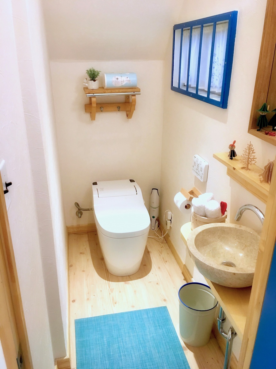アラウーノ、泡泡トイレの洗剤補充 ｜ 武蔵小杉にある1席だけのメンズ専門美容室